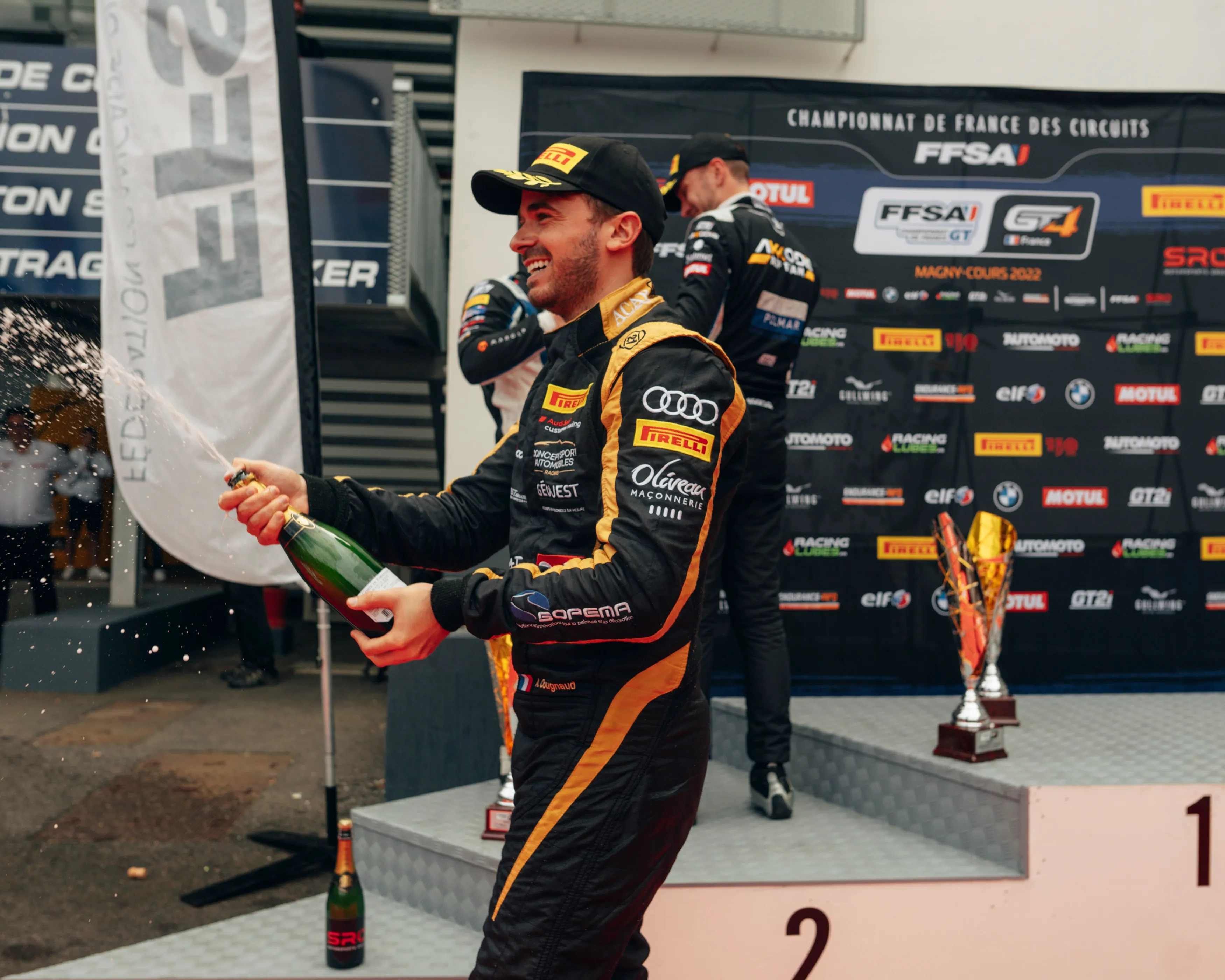 Podium GT4 à Magny-Cours